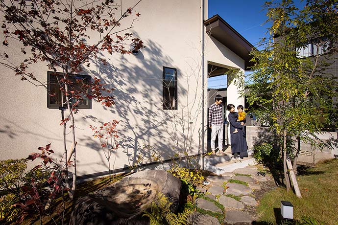 和を取り入れて、庭と畳リビングを楽しむ暮らし