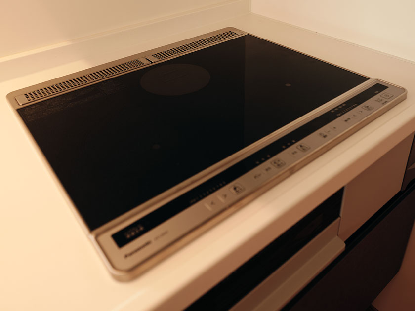 2口IHヒーター＋1口クイックラジエントヒーター