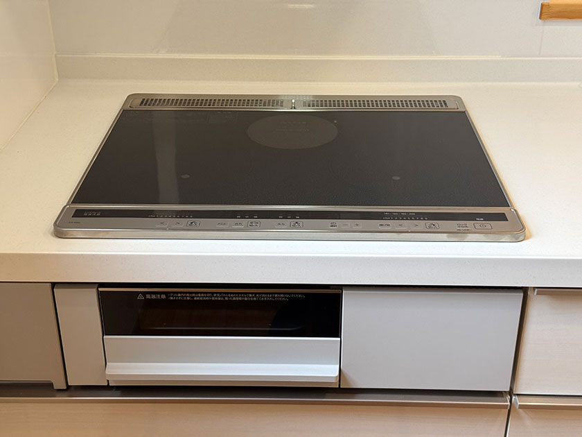 ２口IHヒーター＋１口クイックラジエントヒーター