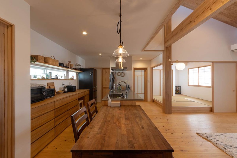 お子様たちが自由に走り回れる、開放感あふれる平屋の住まい